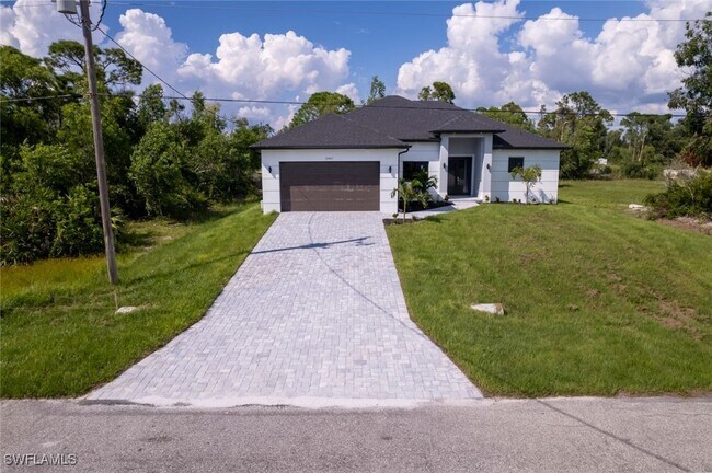 Foto del edificio - 3907 NW 45th Ln