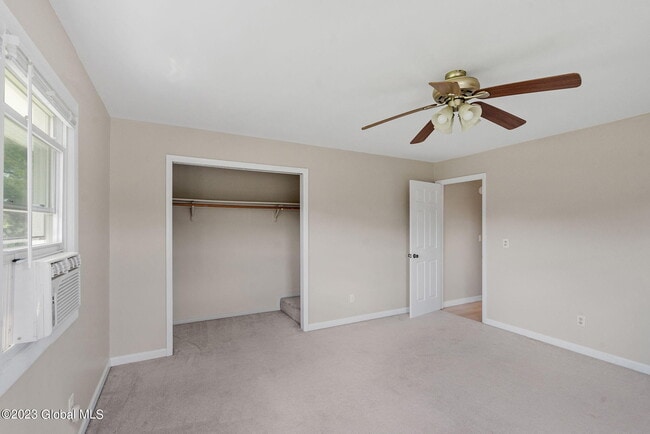 Building Photo - 862 N Kelley Rd