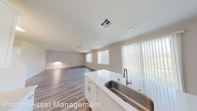 Foto del edificio - 4 br, 3 bath House - 9650 Scioscia St.