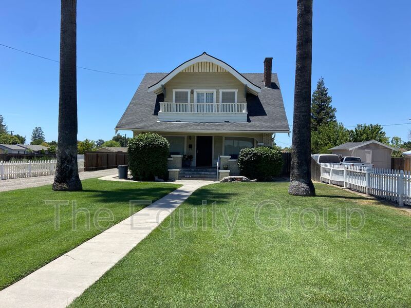 Foto principal - 2321 18th Ave