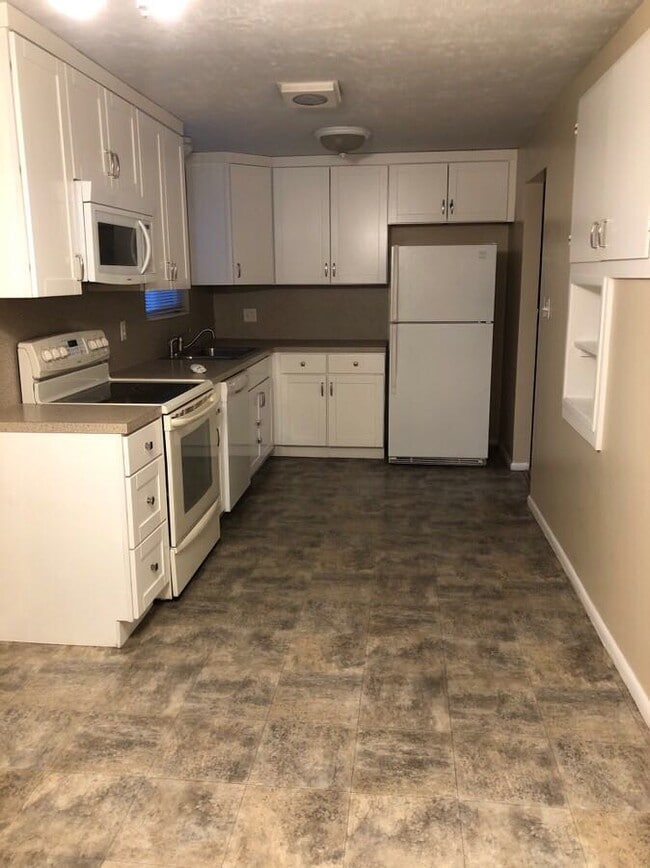 Building Photo - 853 W 2100 N
