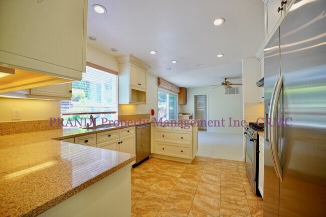 Foto del edificio - Available Now!  3 Bedroom San Rafael Home