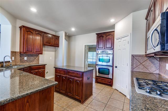 Foto del edificio - 11800 Pondview Ln
