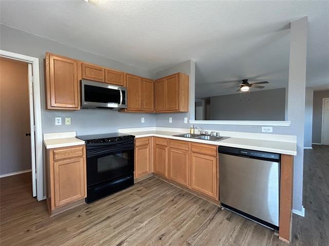 Foto del edificio - 1932 Elk Lake Tr