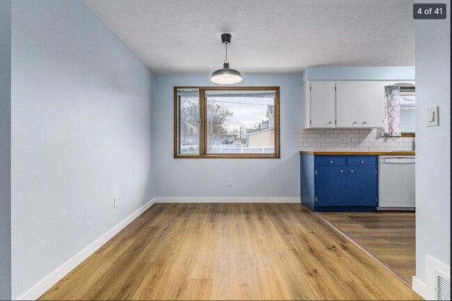 Building Photo - 606 E 35th Ave