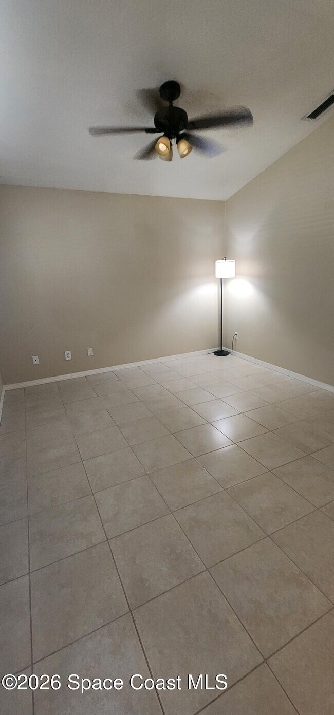 Foto del edificio - 3800 Sunbeam Ct