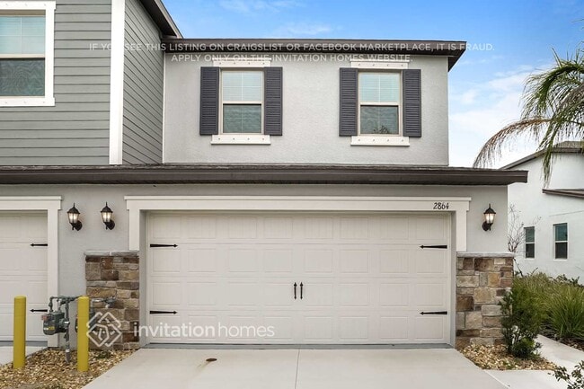 Building Photo - 2864 Coach Manors Way