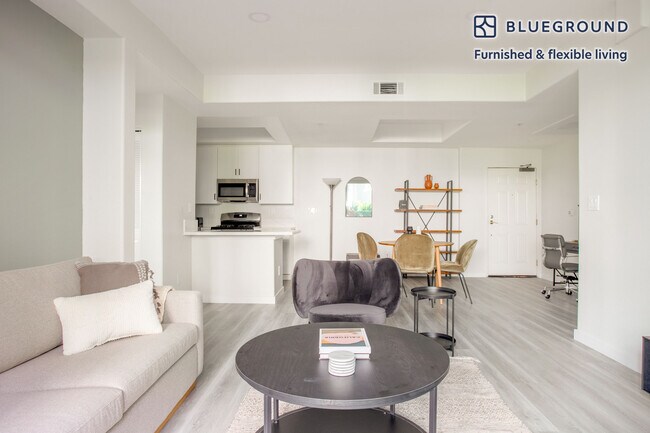 Foto del edificio - 2820 Sawtelle Blvd