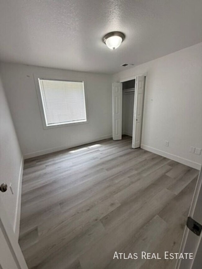 Foto del edificio - 1904 8th Ave