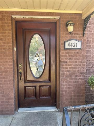 Foto del edificio - 4431 Emerson Ave