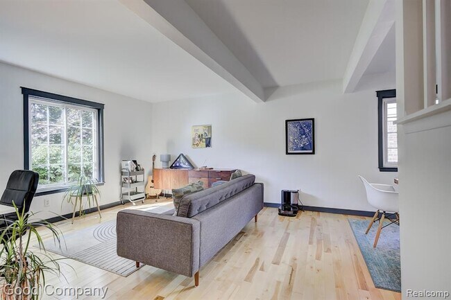 Foto del edificio - 41490 Hanford Rd