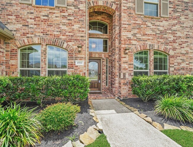 Foto del edificio - 4919 Blackwater Ln