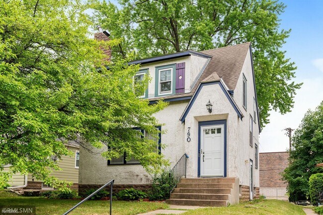 Building Photo - 3 br, 1 bath House - 790 Cottage Avenue E