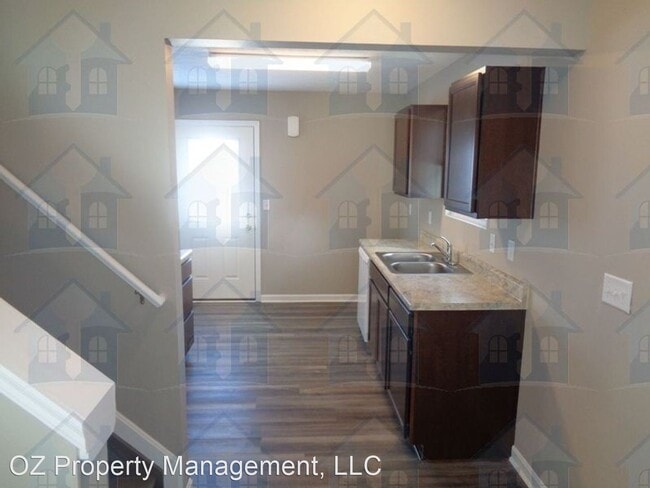 Building Photo - 4 br, 2.5 bath House - 482 West Kemper Road,