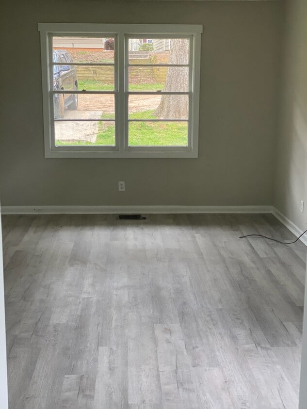 Building Photo - 125 Trio Ln