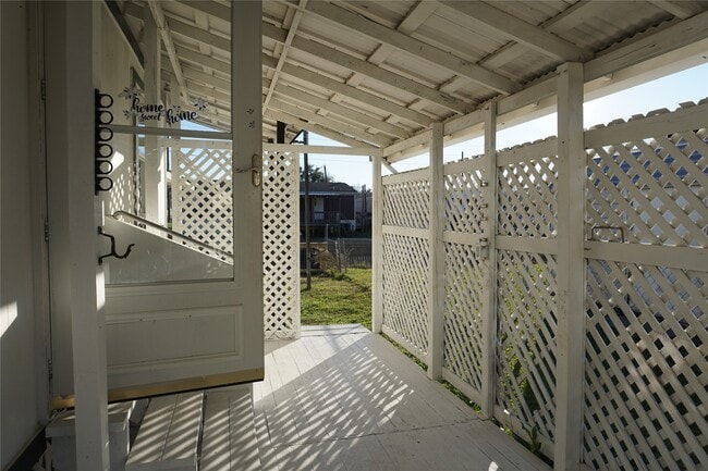 Foto del edificio - 8977 Gladewood