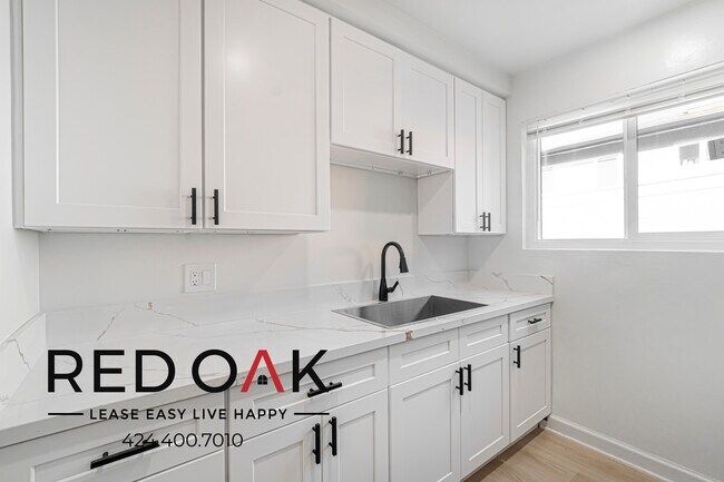 Foto del edificio - 812 Westbourne Dr