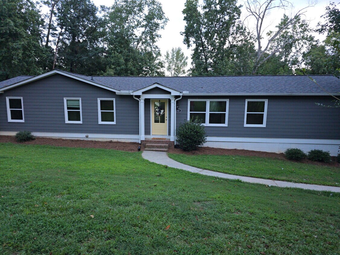 Foto principal - 2260 Pilgrim Mill Rd