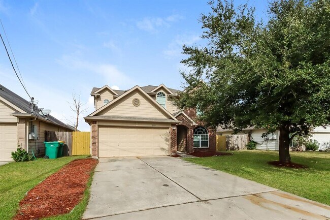 Building Photo - 2305 Shady Pine Dr
