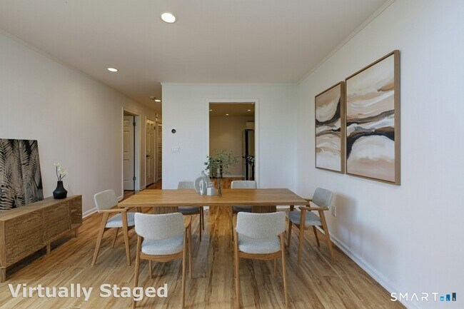 Foto del edificio - 105 Harbor Dr