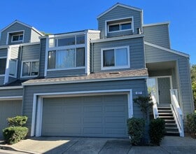 Building Photo - 837 Columbia Cir