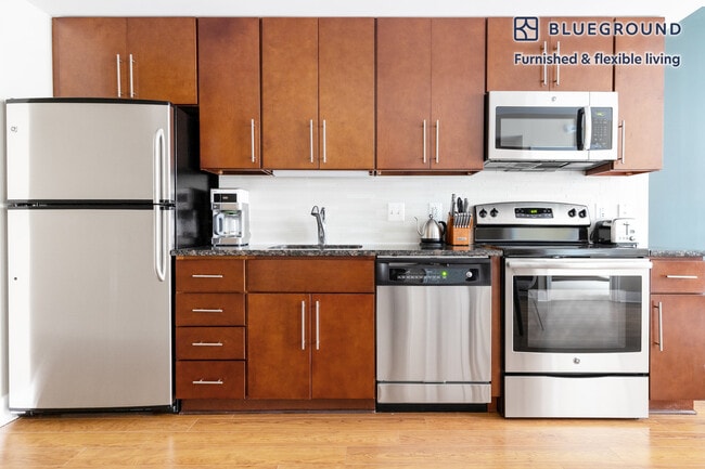 Foto del edificio - 415 L St NW