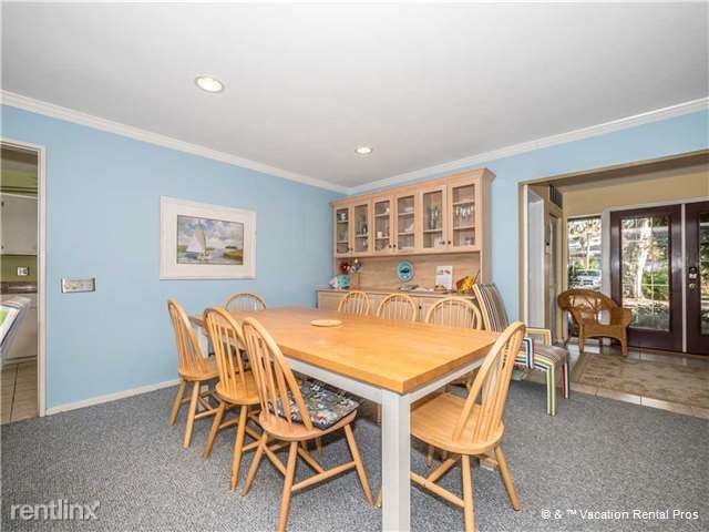 Building Photo - 26 Red Maple Rd