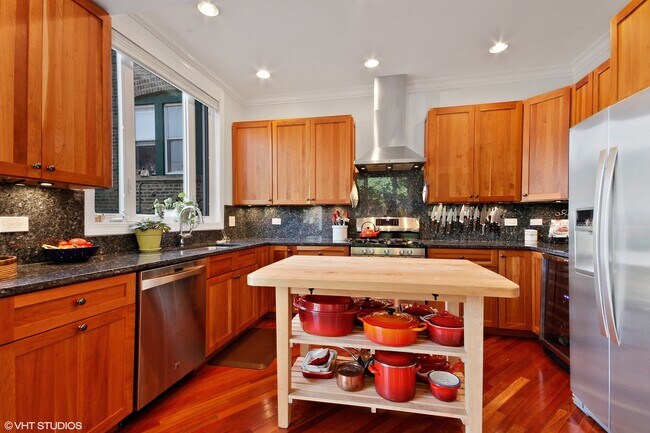 Foto del edificio - 3503 W Medill Ave