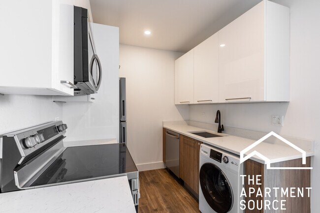 Photo - 941 W Carmen Ave Apartment