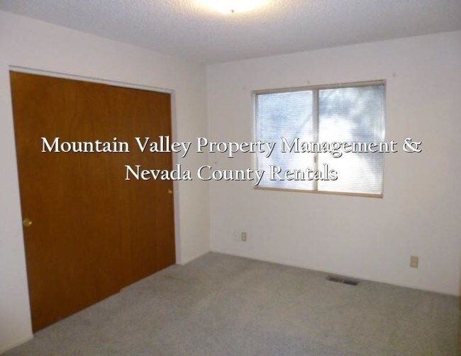 Building Photo - 2 br, 2 bath House - 12792 Hidden Valley Road