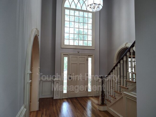 Building Photo - 4200 Old Course Dr