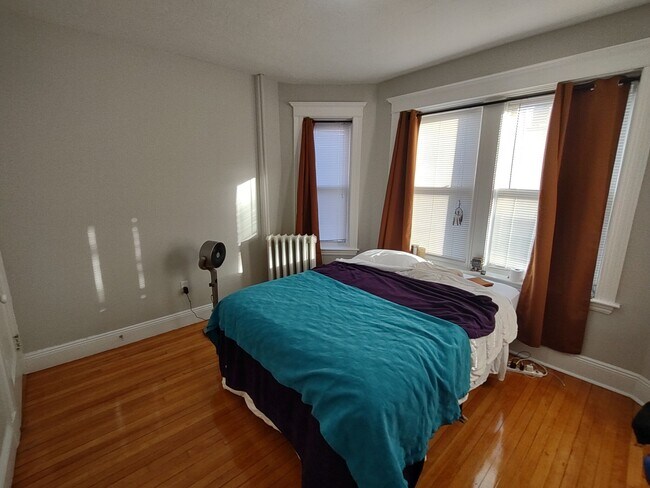 Building Photo - 12 Farrington Ave