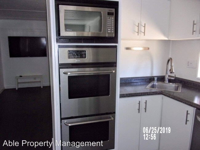 Foto del edificio - 2 br, 1 bath House - 8708 Thistle Court