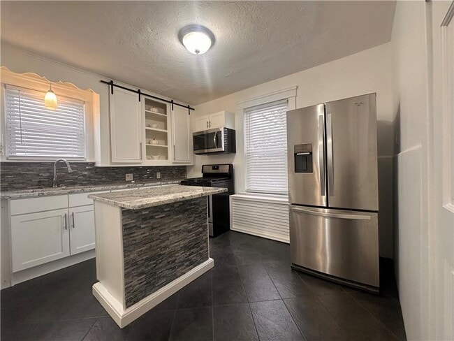 Building Photo - 31 Ceres St