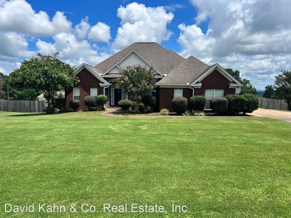 4 br, 3 bath House 91 Copper Ridge Rd House Rental in Deatsville