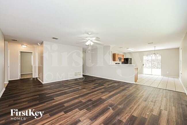Building Photo - 1560 Sax Leigh Dr