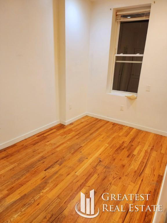 Foto del edificio - 3 bedroom in BROOKLYN NY 11226