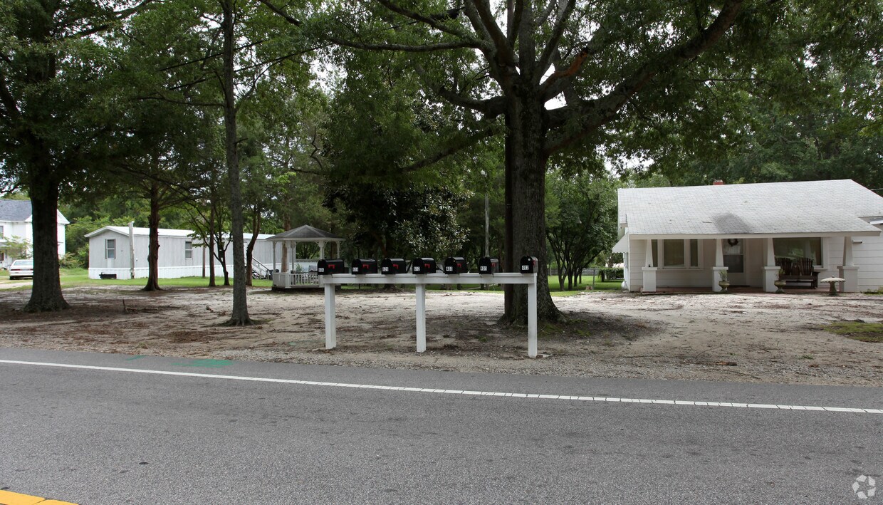 402 Pearces Rd, Zebulon, NC 27597 Apartments in Zebulon, NC