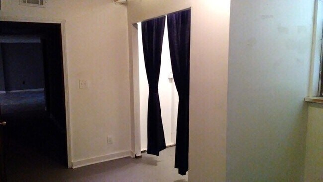 Foto del edificio - 1885 Janet Ln