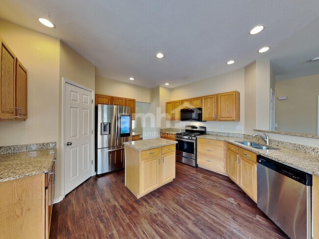 Foto del edificio - 10550 Mount Columbia Pl