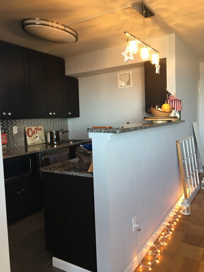 Foto del edificio - 6040 Boulevard E