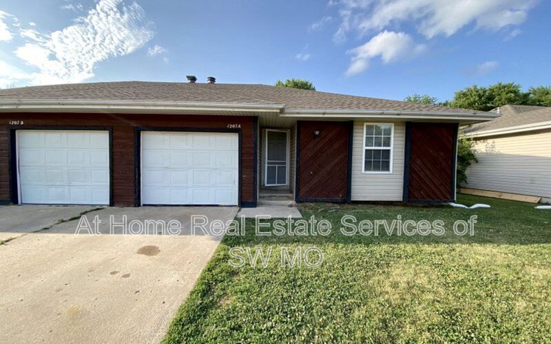 1207 W Sunset St Unit B, Springfield, MO 65807 Condo for Rent in