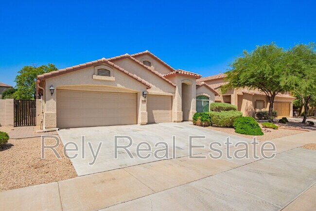 Foto del edificio - 17768 W Charter Oak Rd