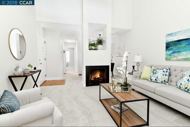 Foto del edificio - 2734 Oak Rd