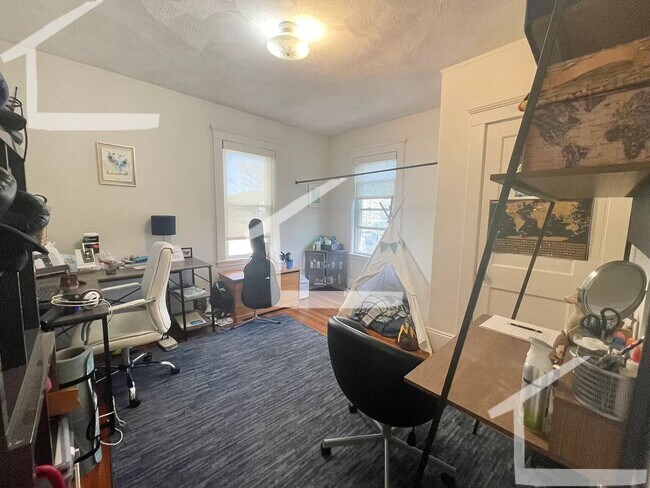 Foto del edificio - Rare value three bedroom