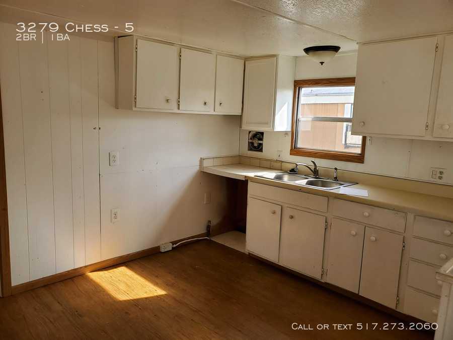 Building Photo - 3279 Chess Dr