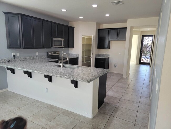 Building Photo - 10134 W Los Gatos Dr