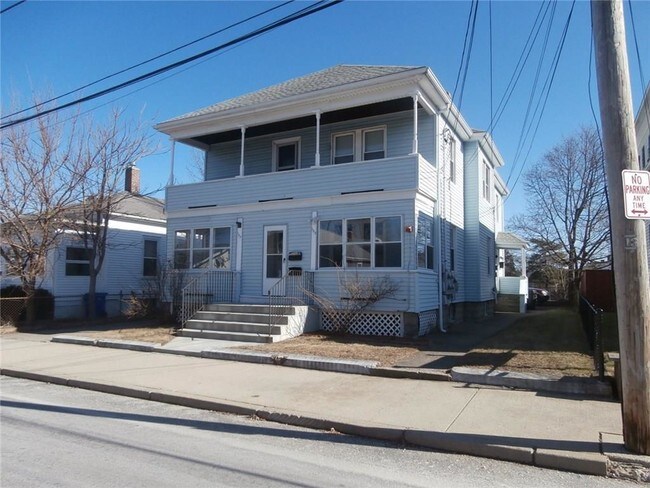Building Photo - 130 Hatfield St