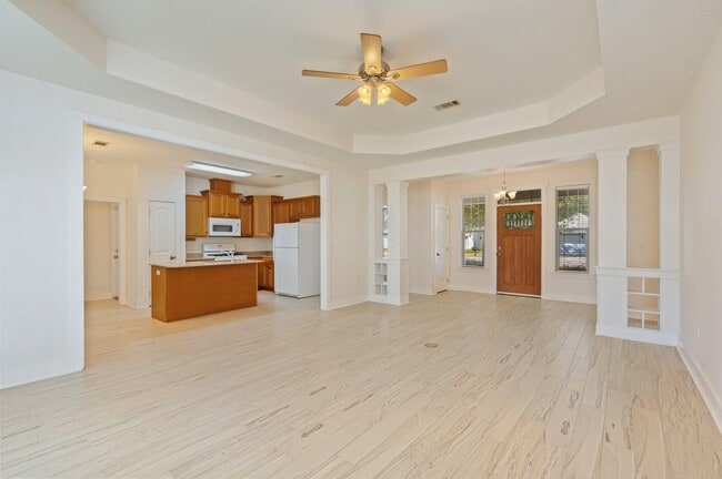 Building Photo - 113 Perimeter Pl