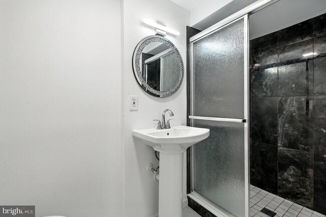 Building Photo - 8015 Steeple Chase Ct